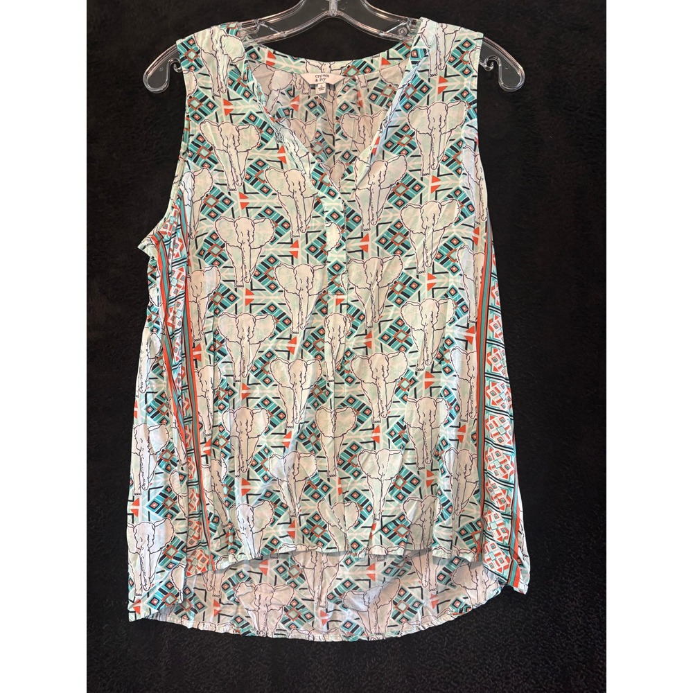 Crown & Ivy Womens Sleeveless V-Neck Top Elephant‎ Print Size L
